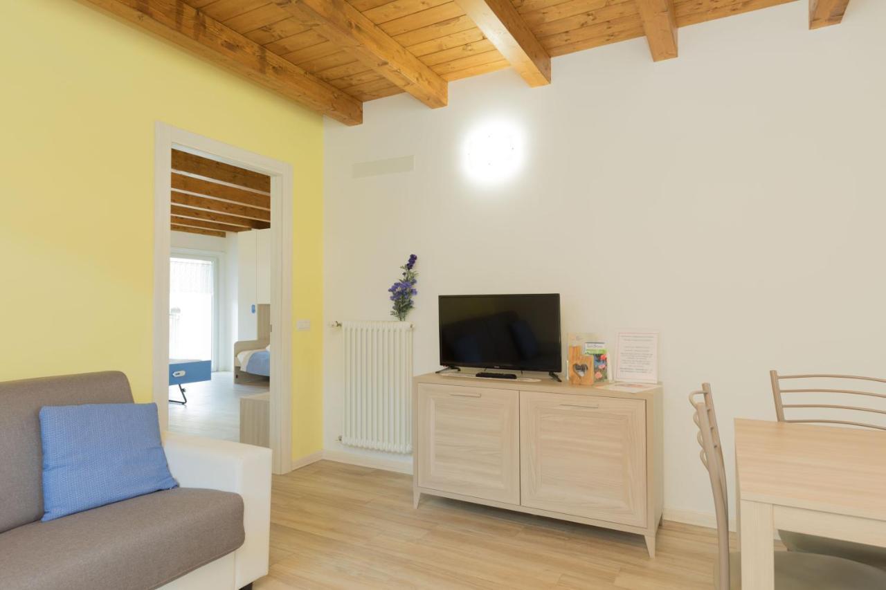 Ferienwohnung Residenze Lariane Colico Exterior foto
