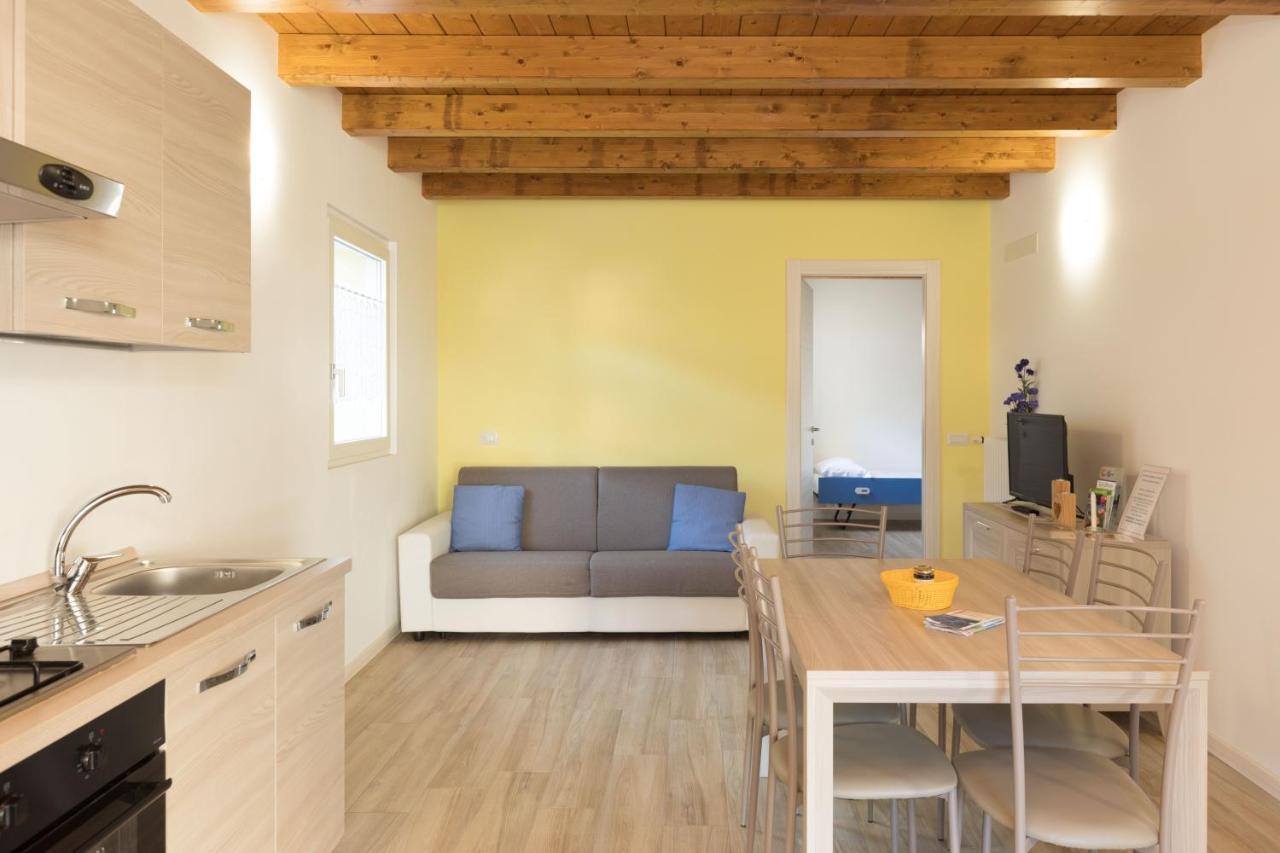 Ferienwohnung Residenze Lariane Colico Exterior foto