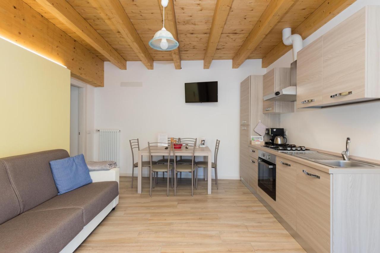 Ferienwohnung Residenze Lariane Colico Exterior foto