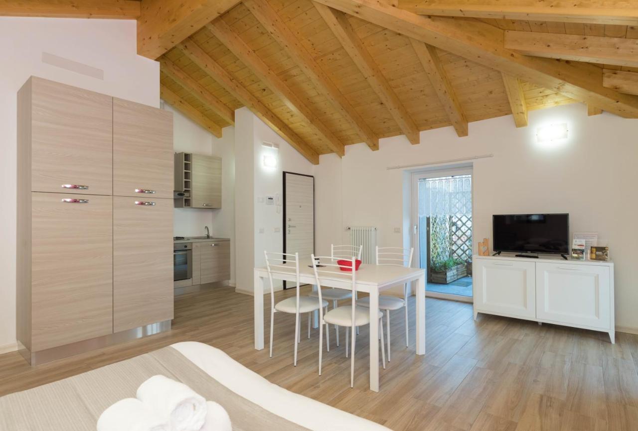 Ferienwohnung Residenze Lariane Colico Exterior foto