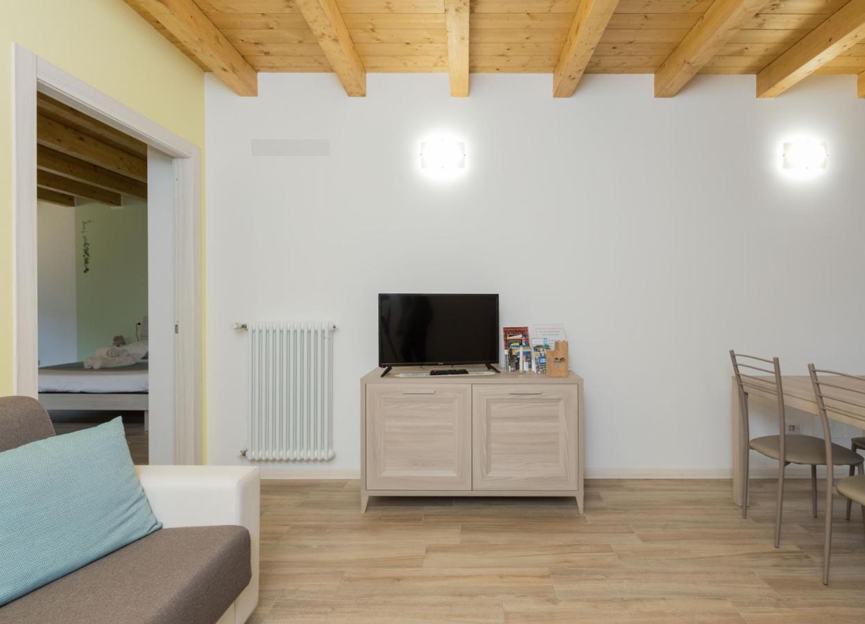 Ferienwohnung Residenze Lariane Colico Exterior foto