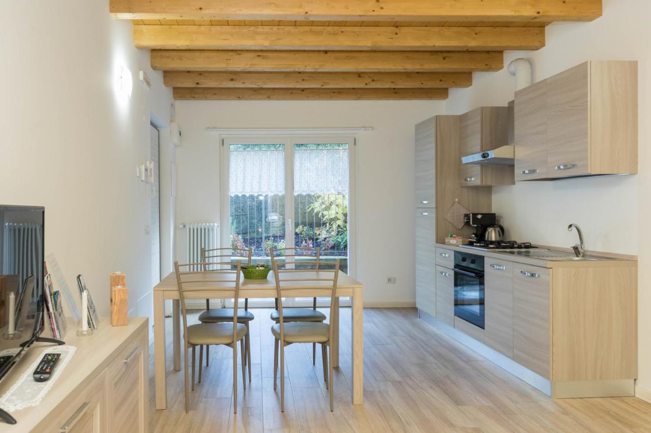 Ferienwohnung Residenze Lariane Colico Exterior foto