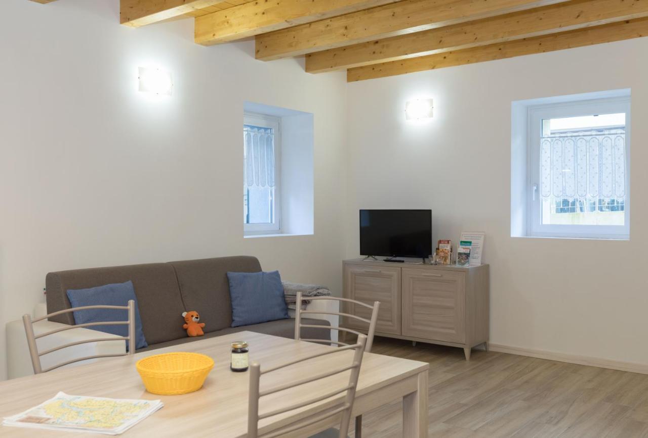 Ferienwohnung Residenze Lariane Colico Exterior foto