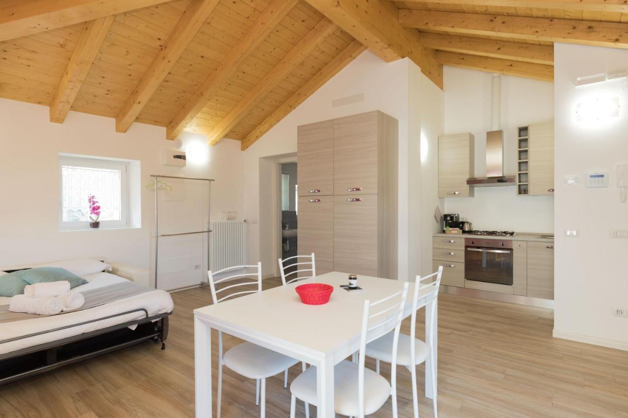 Ferienwohnung Residenze Lariane Colico Exterior foto