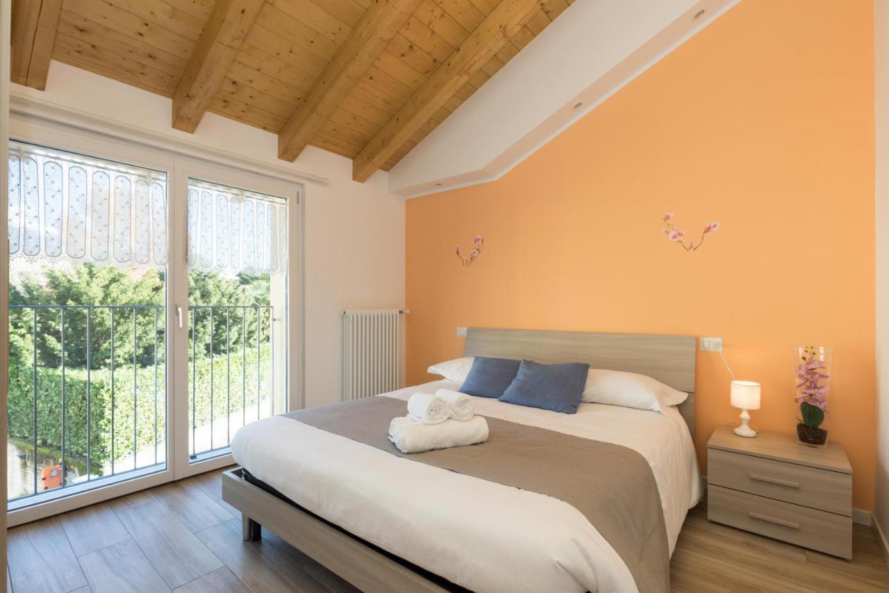 Ferienwohnung Residenze Lariane Colico Exterior foto