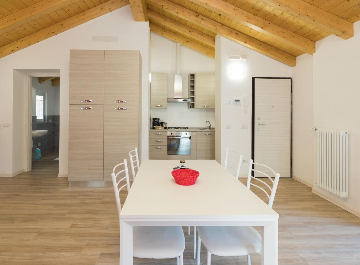 Ferienwohnung Residenze Lariane Colico Exterior foto