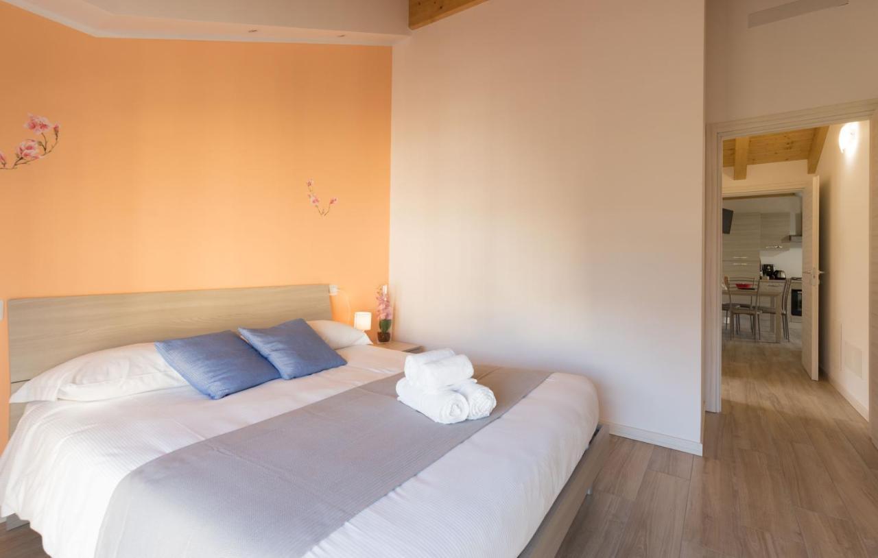 Ferienwohnung Residenze Lariane Colico Exterior foto